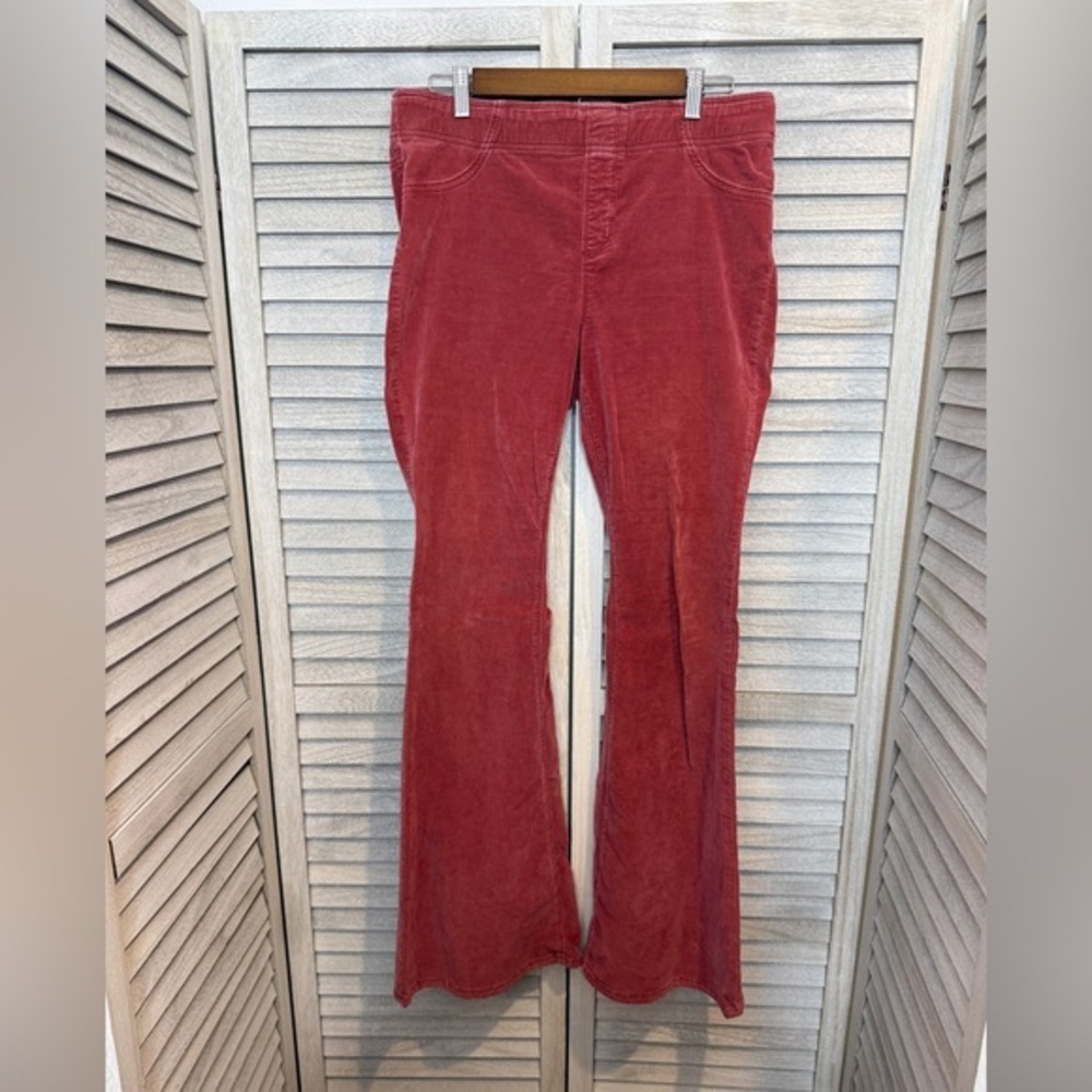 We The Free Pull On Cord Flare Pant Earth and Soil Stretch Size 32 Women’s
